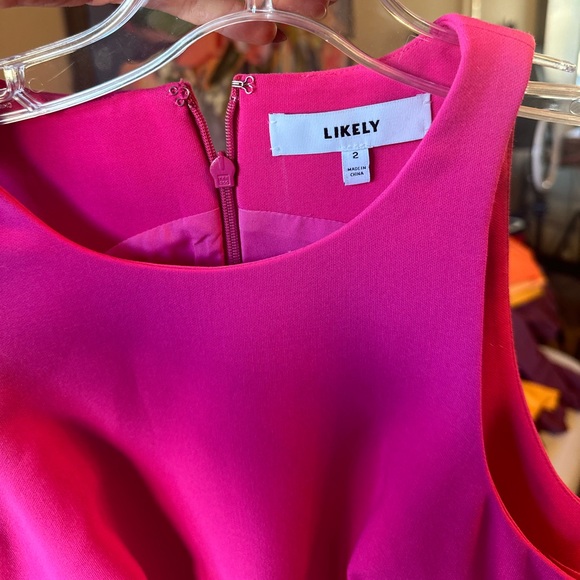 Revolve Decklin Dress in Fuschia Rose 🌹 - Picture 5 of 7